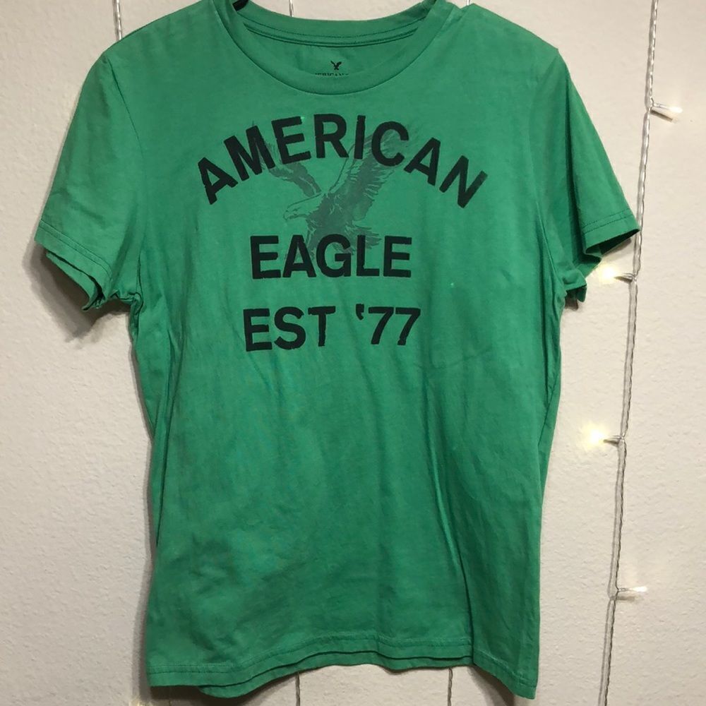 American Eagle Green T-shirt Size Medium